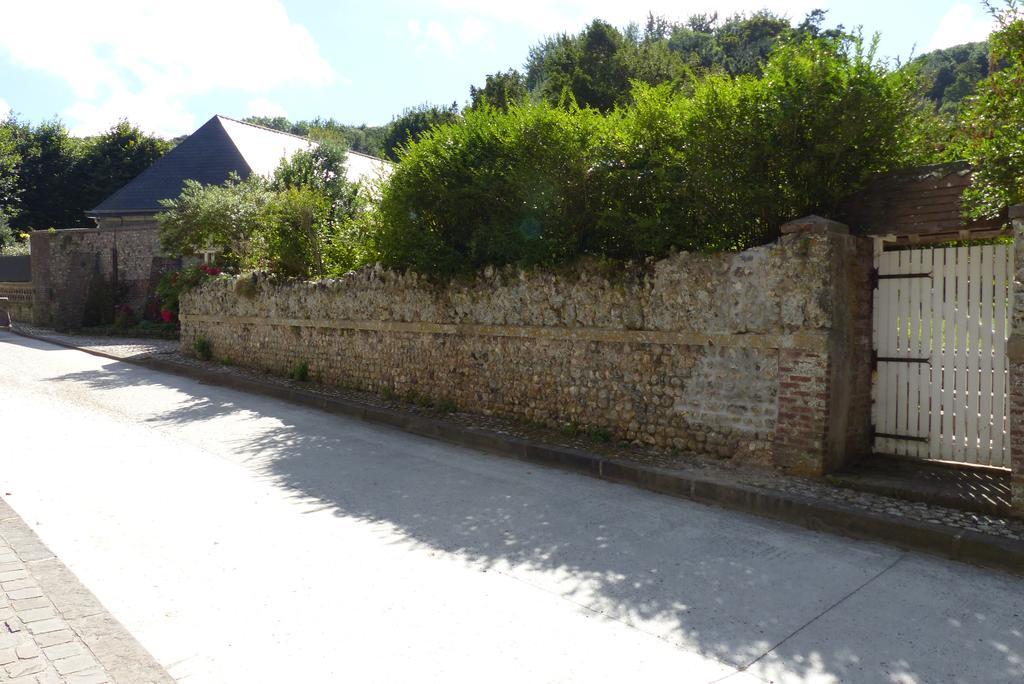 La Flore De Lys, Cottage Ideal Pour 2 Adultes Et 2 Enfants Saint-Jouin-Bruneval Exterior photo